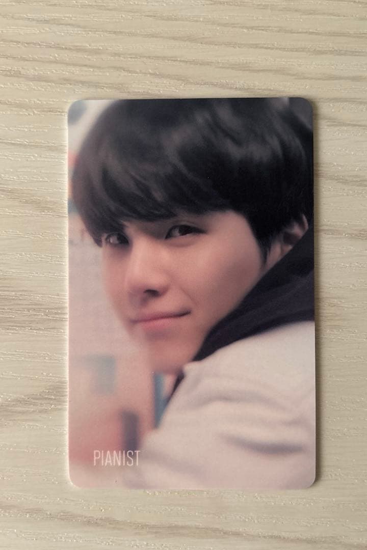 BTS WORLD Limited Edition トレカ・マグネット付き