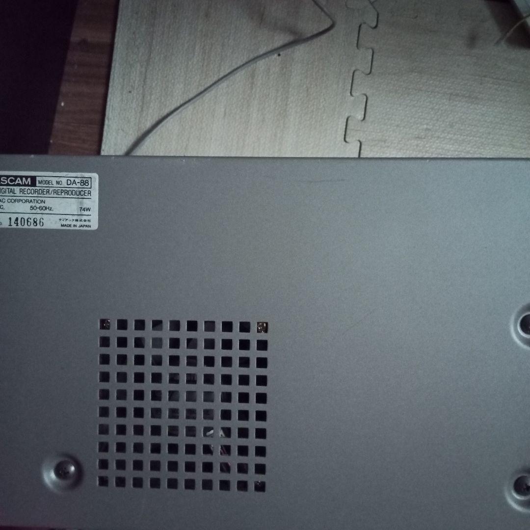 TASCAM DA-88 デジタルマルチトラックレコーダー 通電確認済
