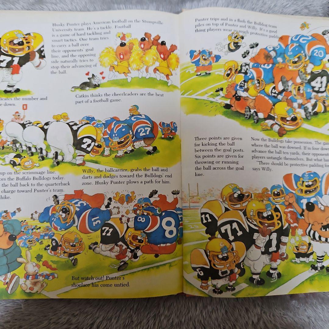 THE DOGS' OLYMPICS by マウリ・クンナス　洋書