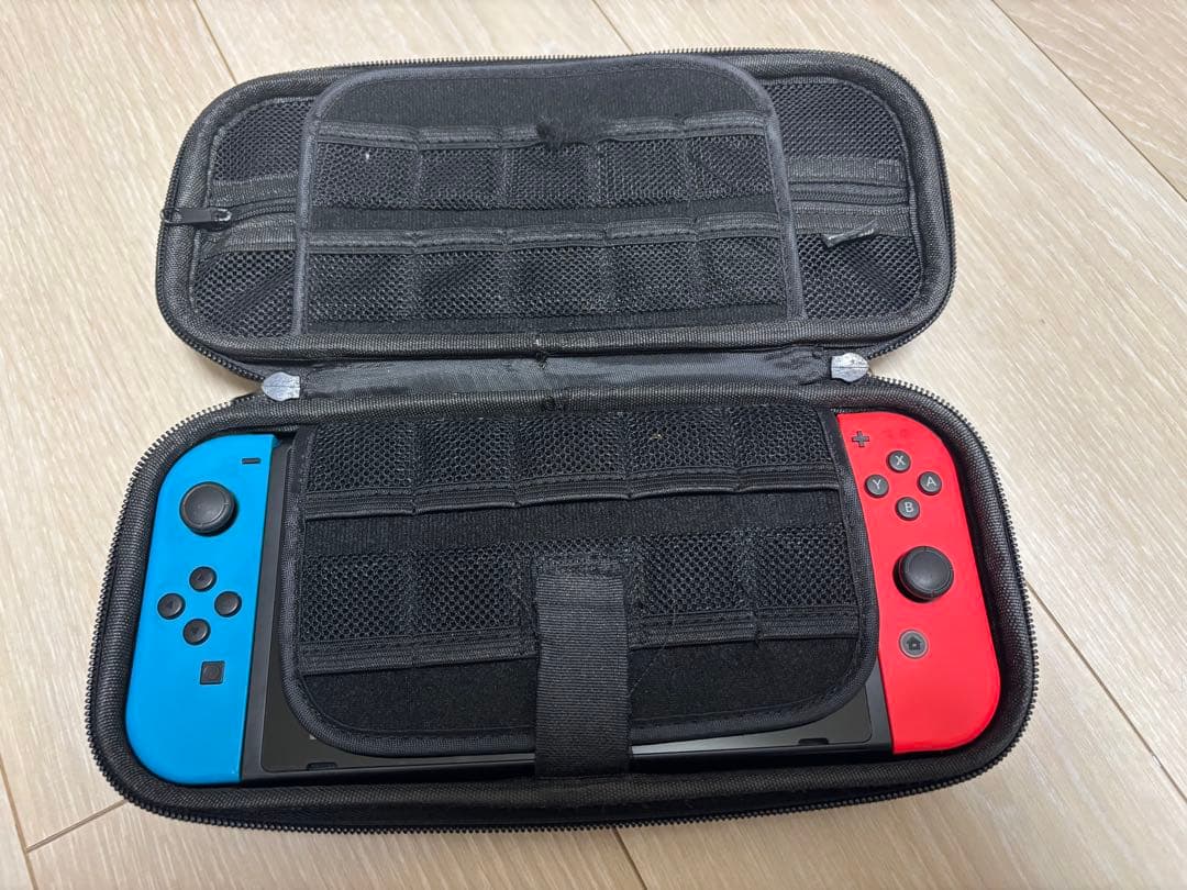 Nintendo Switch 本体 青/赤 付属品付き【箱無し】