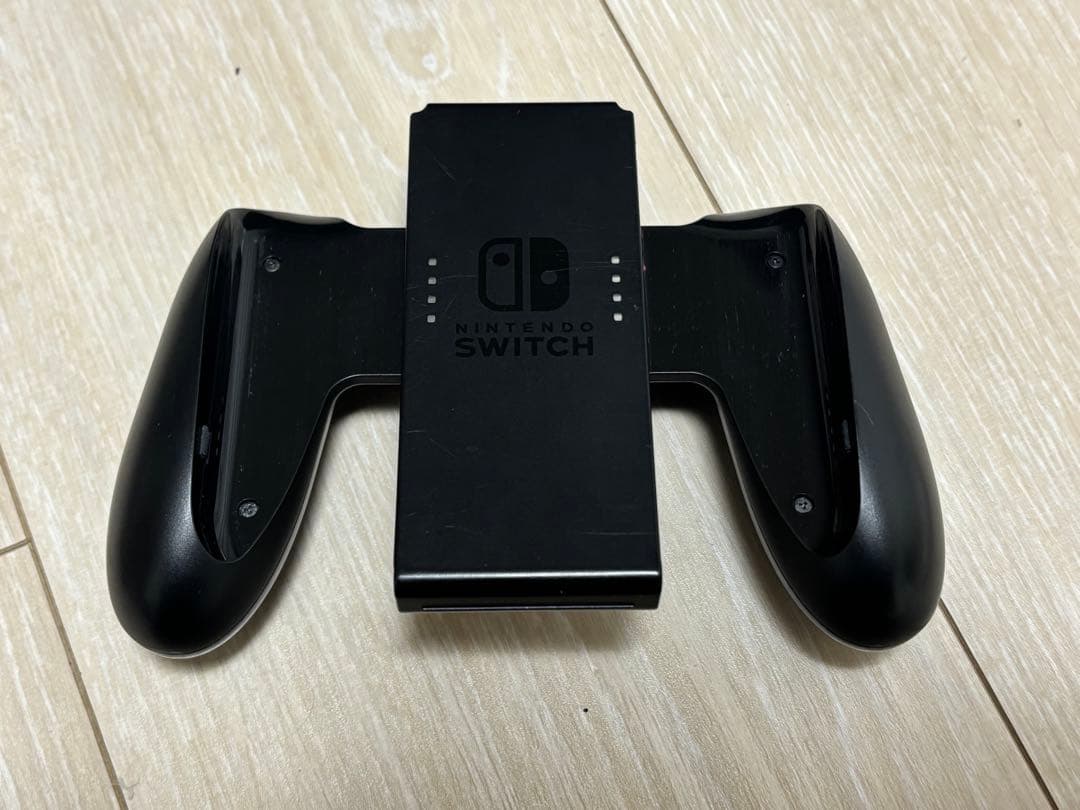 Nintendo Switch 本体 青/赤 付属品付き【箱無し】