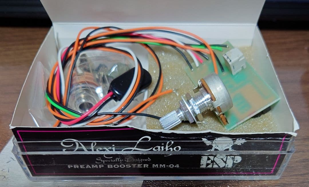 Alexi Laiho プリアンプブースター MM-04