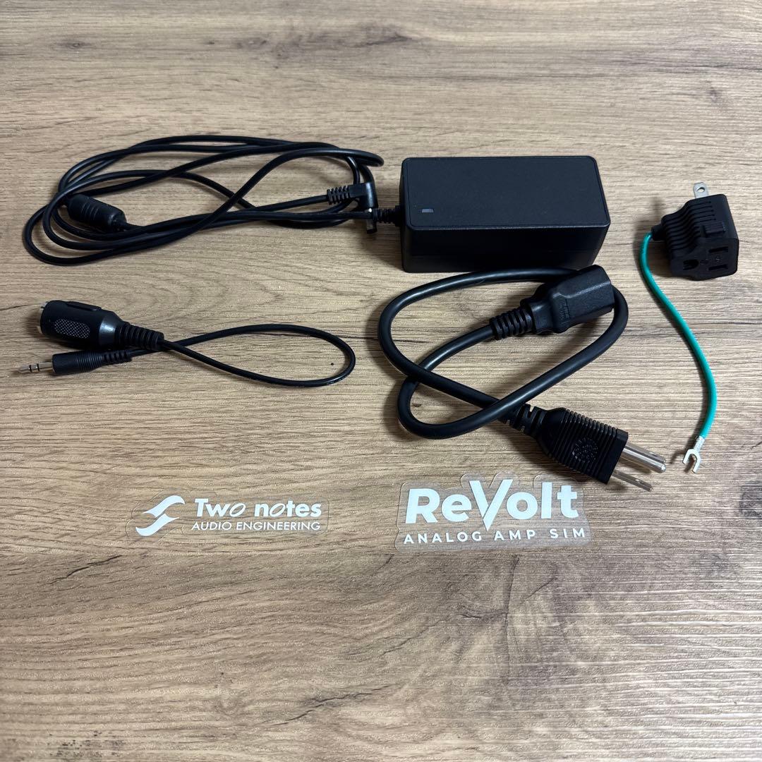 ベース Two notes ReVolt Bass