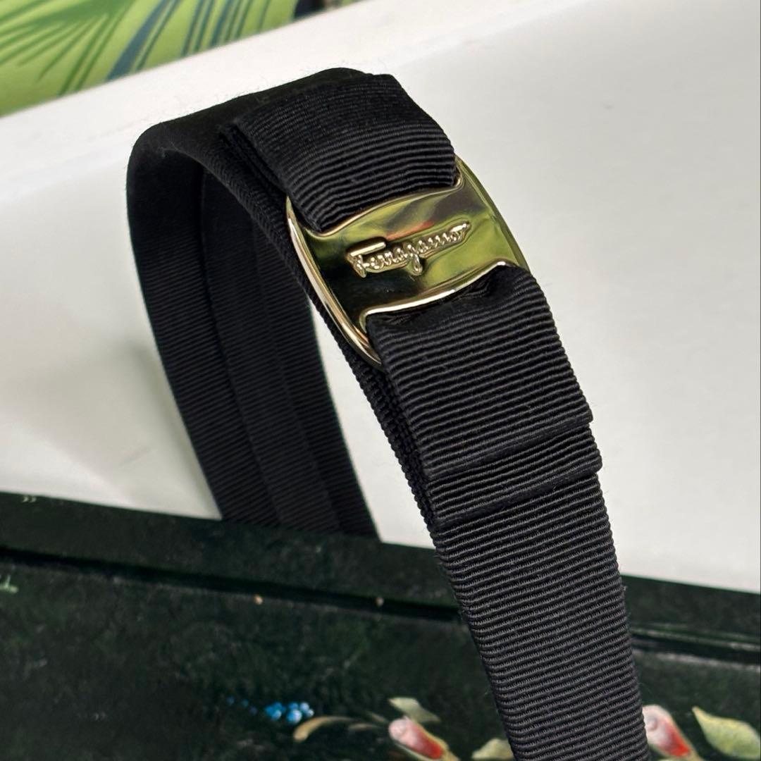 なかなか綺麗♡Salvatore Ferragamo♡フェラガモカチューシャ