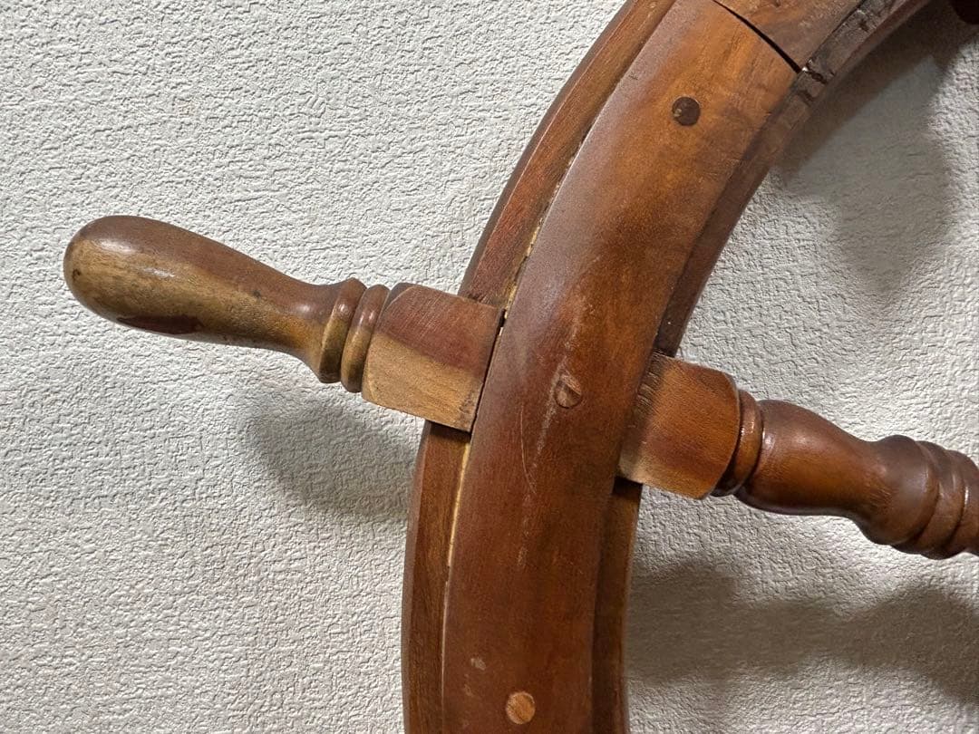 近*ん様 木製船の舵装飾品