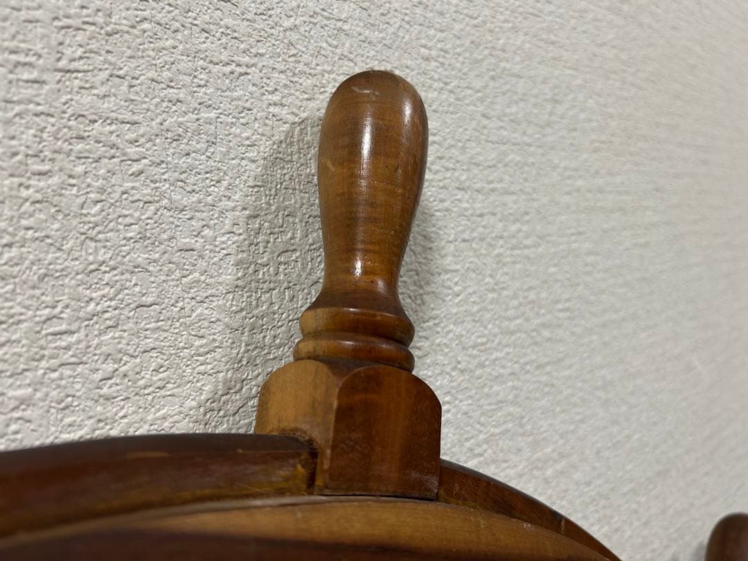 近*ん様 木製船の舵装飾品