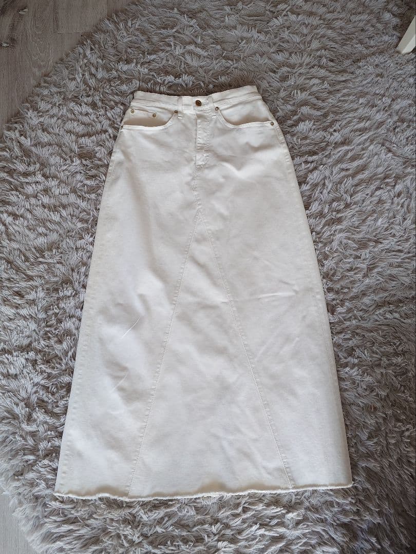 ☆週末限定価格　グッドグリーフ　CUT OFF HEM LONG SKIRT38