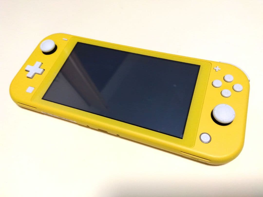 Nintendo Switch Lite イエロー 黄色 ニンテンドー 美品