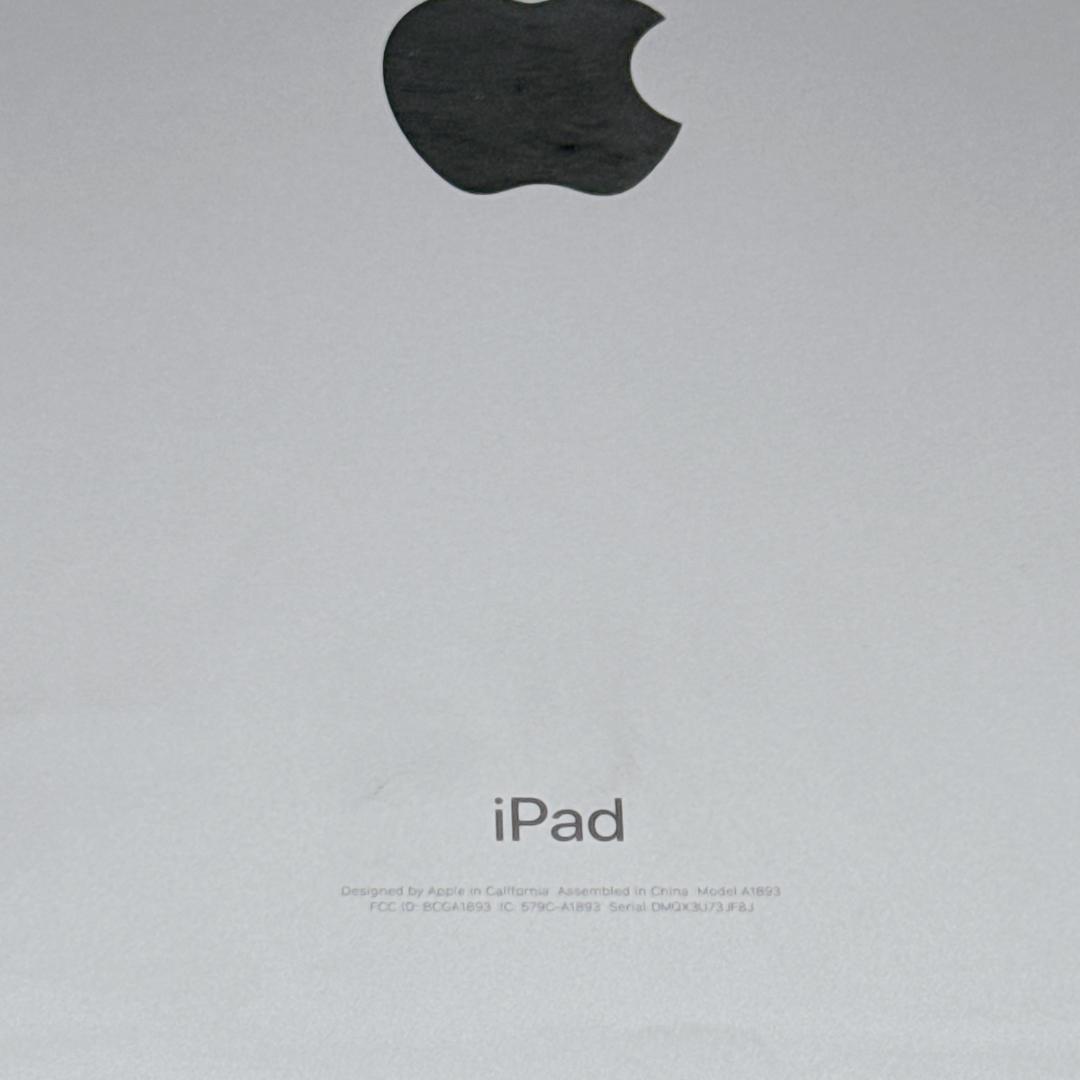 iPad (第6世代) 32GB Wi-Fiモデル MR7F2J/A
