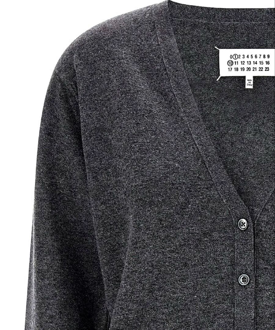 Maison Margiela Vネックカーディガン 完売 現在価格3/20まで