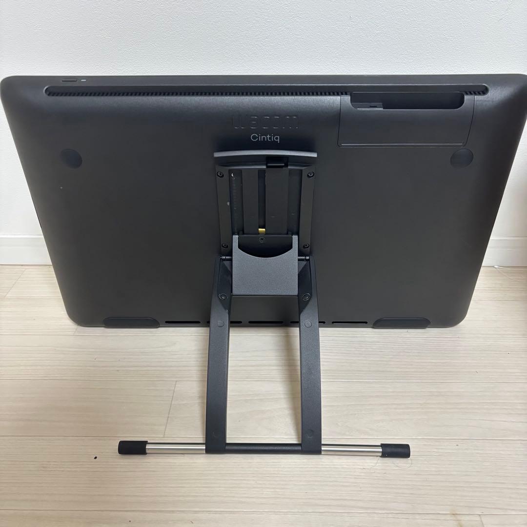 Wacom Cintiq 22 DTK2260 大型液晶ペンタブ　2021年製