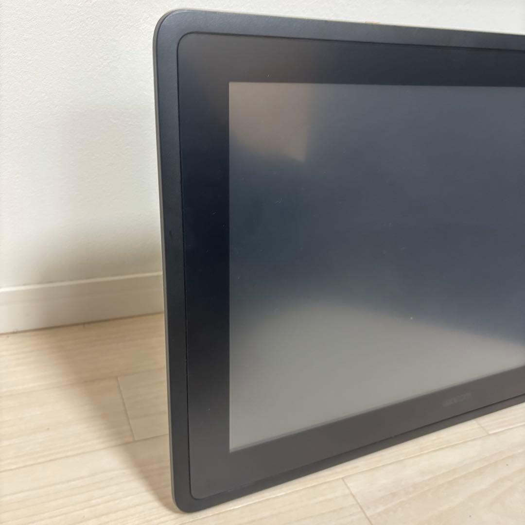 Wacom Cintiq 22 DTK2260 大型液晶ペンタブ　2021年製