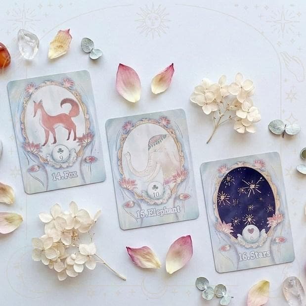 【正規品ルノルマンカード】レア✨クリスタルのような色＆虹色箔押し✨蓮のルノルマン