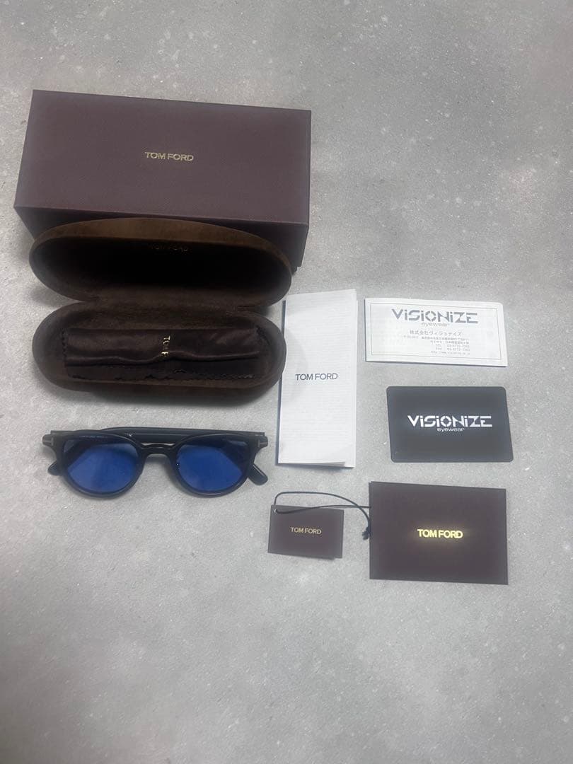 S*い様 ロンハーマン別注TOM FORD サングラス ブルーレンズ