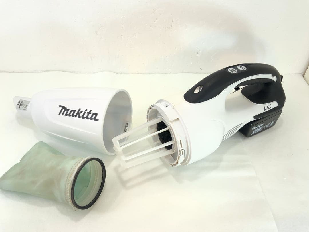 makita コードレスクリーナー　CL141FD 14.4V
