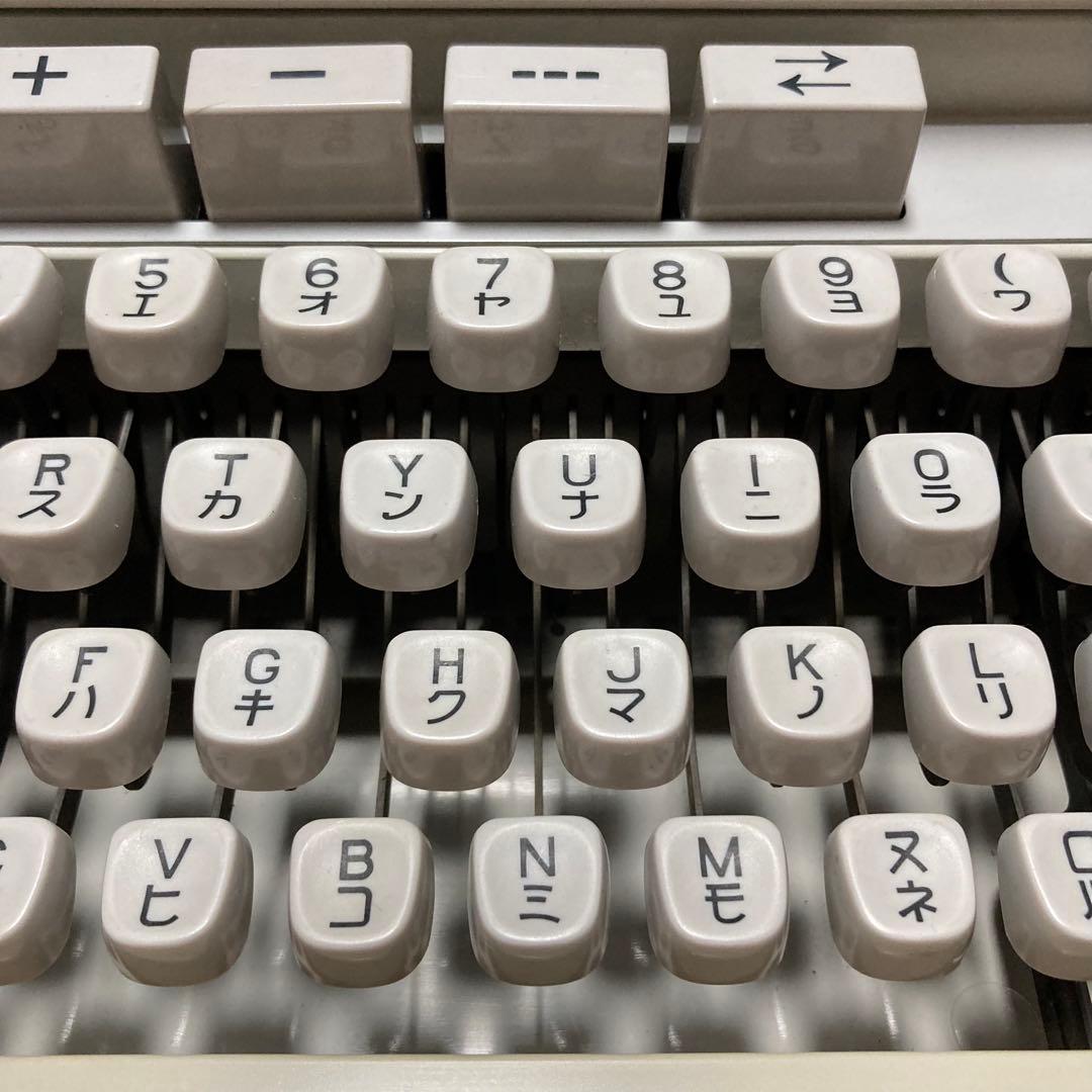 タイプライター　HERMES3000 ヘルメス　蚤の市　アンティーク