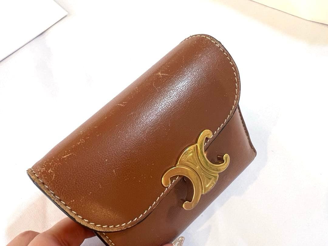 【CELINE】セリーヌトリオンフ三つ折り財布　タンブラウン　箱袋保存袋付き