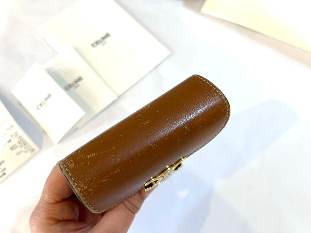 【CELINE】セリーヌトリオンフ三つ折り財布　タンブラウン　箱袋保存袋付き