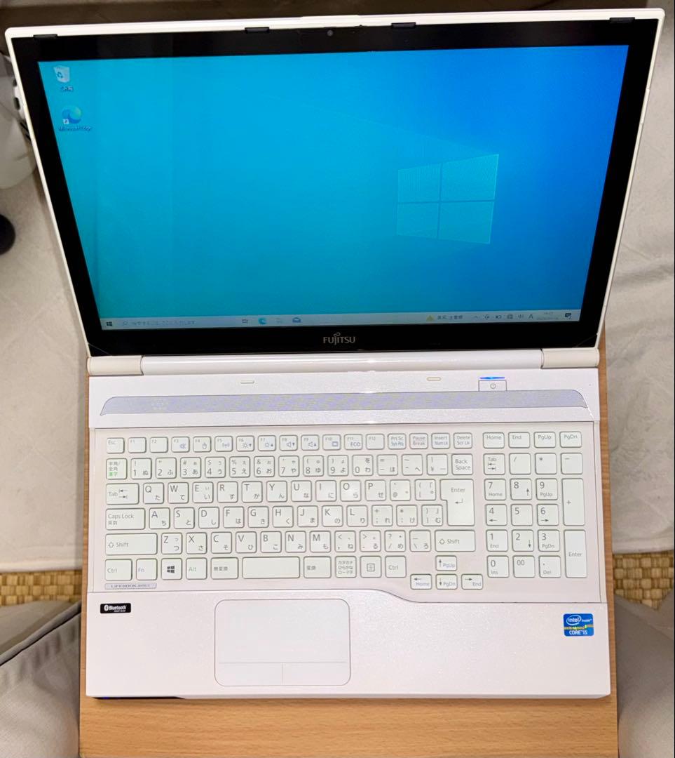 富士通 LIFEBOOK AH56/K i5 SSD 256GB 8GB AC付