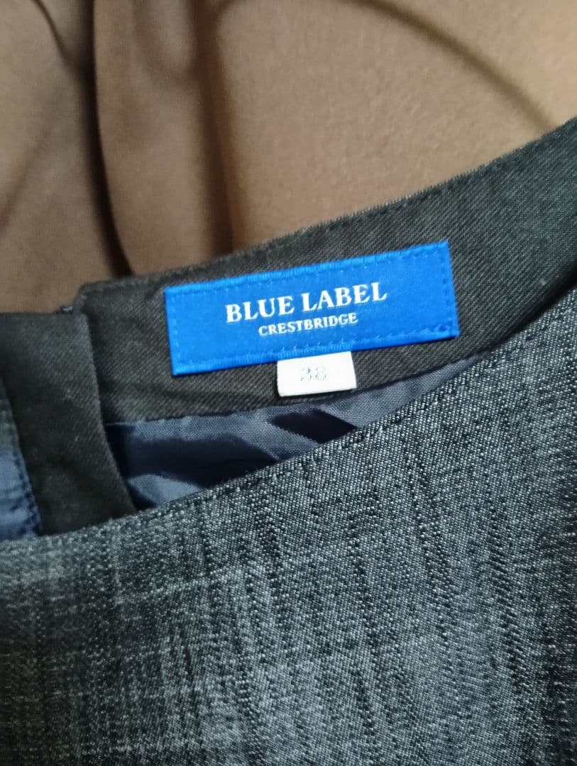 超美品!BLUE LABEL CRESTBRIDGE ひざ丈ワンピ、サイズ38