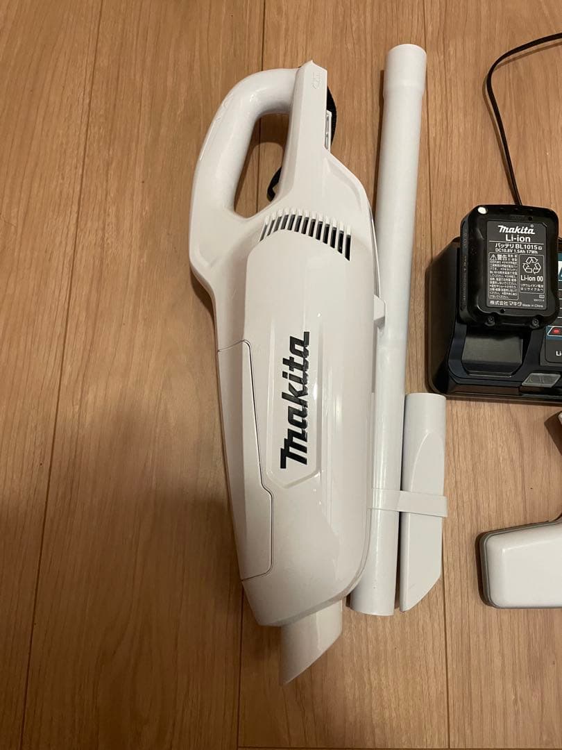 Makita CL107FD スティッククリーナー