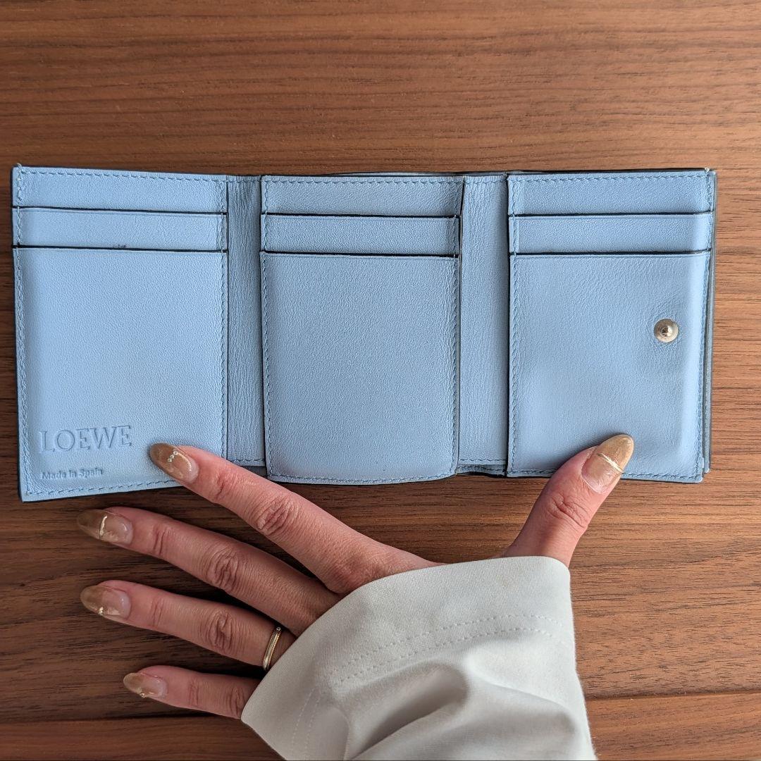 日本橋三越購入 LOEWE トライフォールドウォレット 限定色