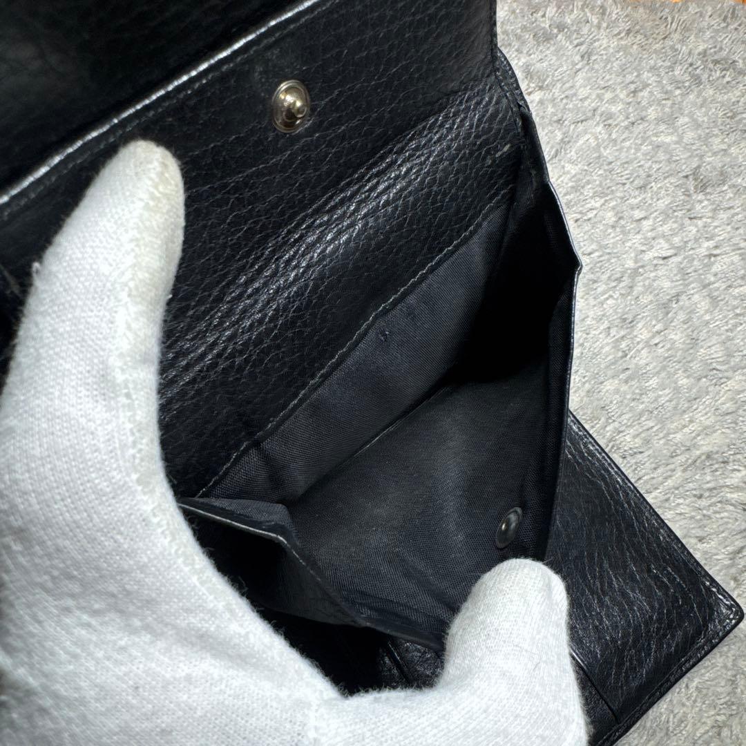 PRADA プラダ 三つ折り財布 レザー 本革 ブラック