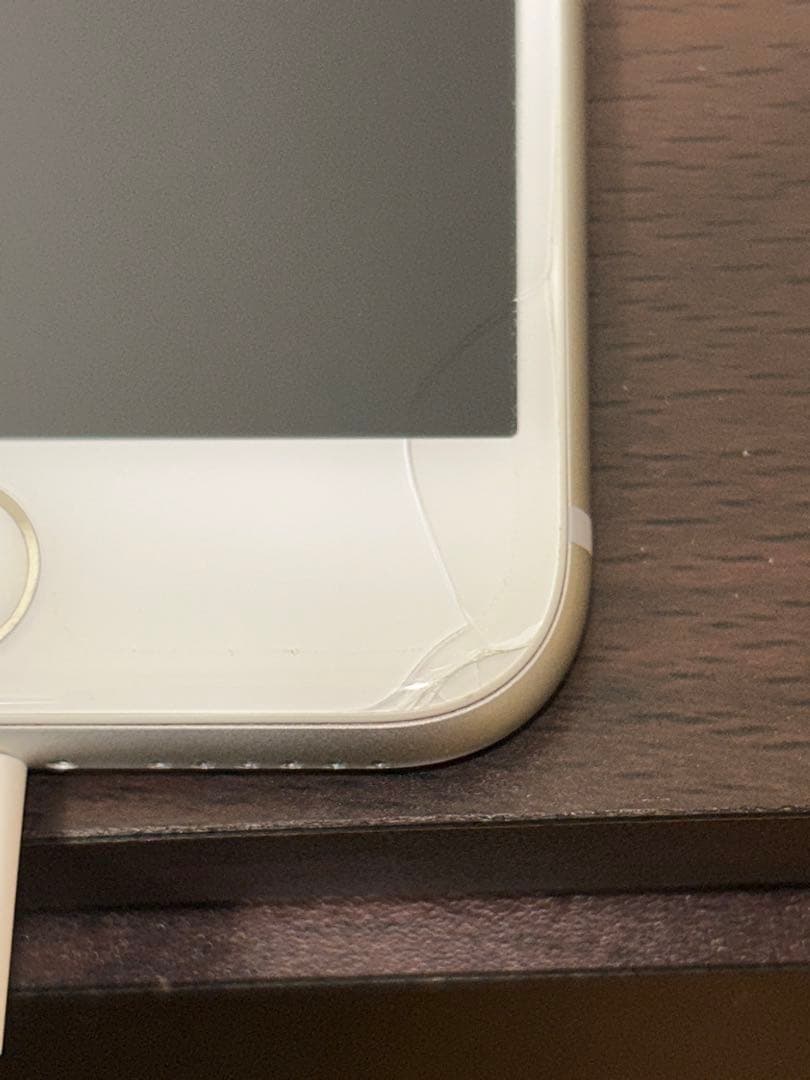 バッテリー97% iPhone8 64GB SIMフリー