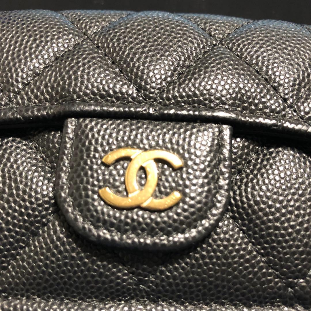 CHANEL 三つ折財布