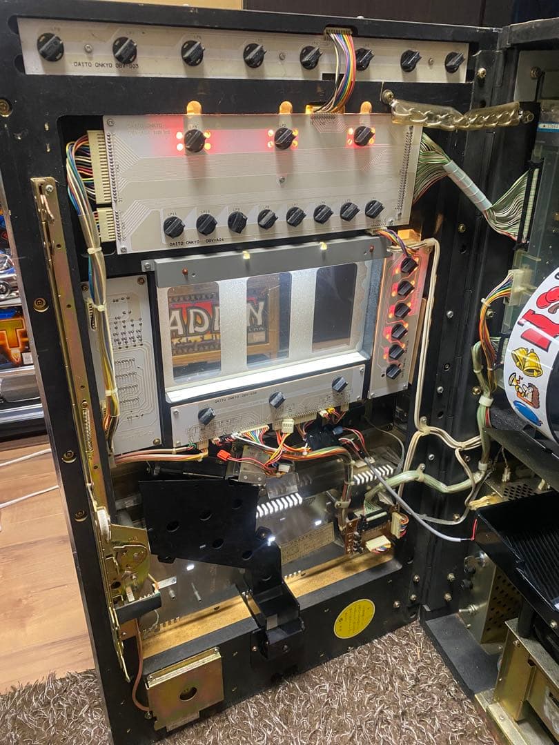 裏物 リズムボーイズマスター 大東音響 パチスロ実機 4号機 不要機付