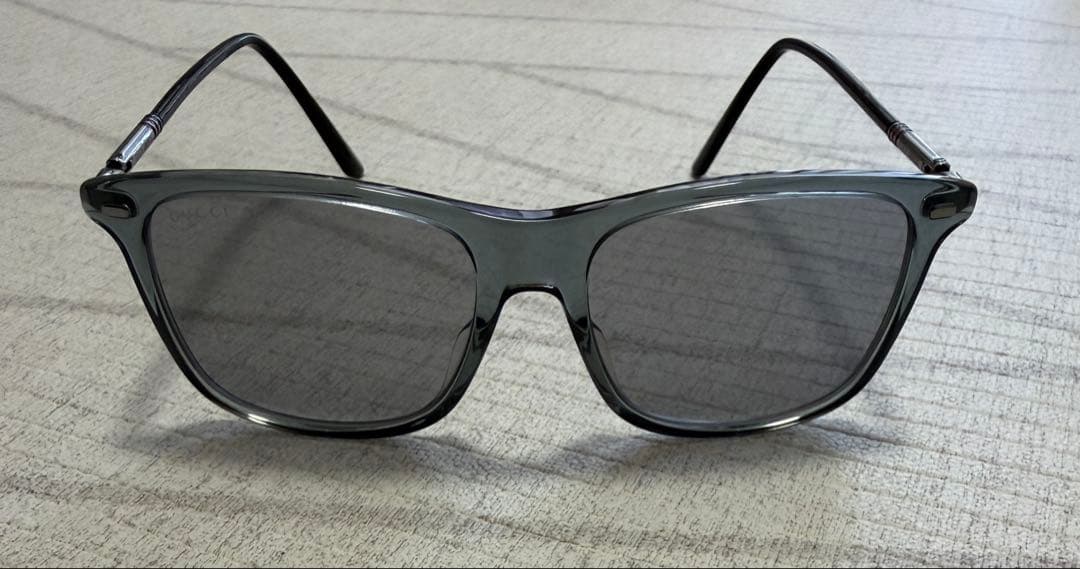 GUCCI サングラス　GG0518S 005