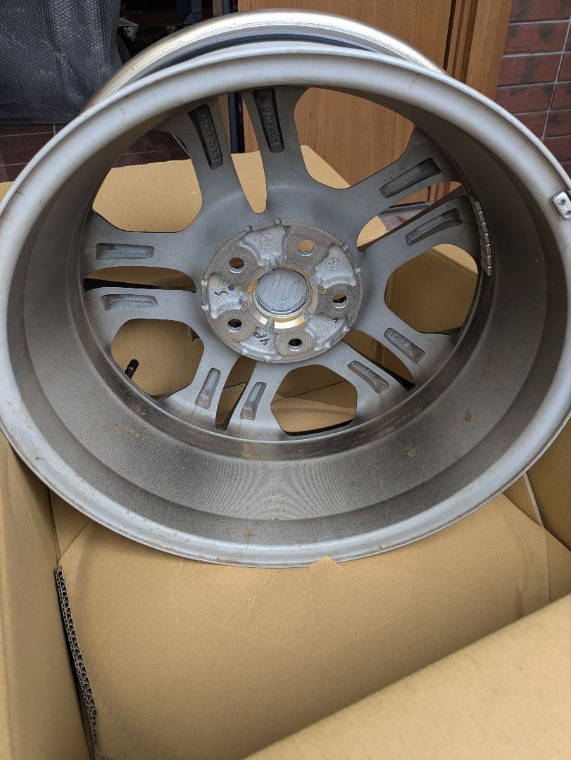 ZC33S 17インチ 純正ホイール　2本　　①