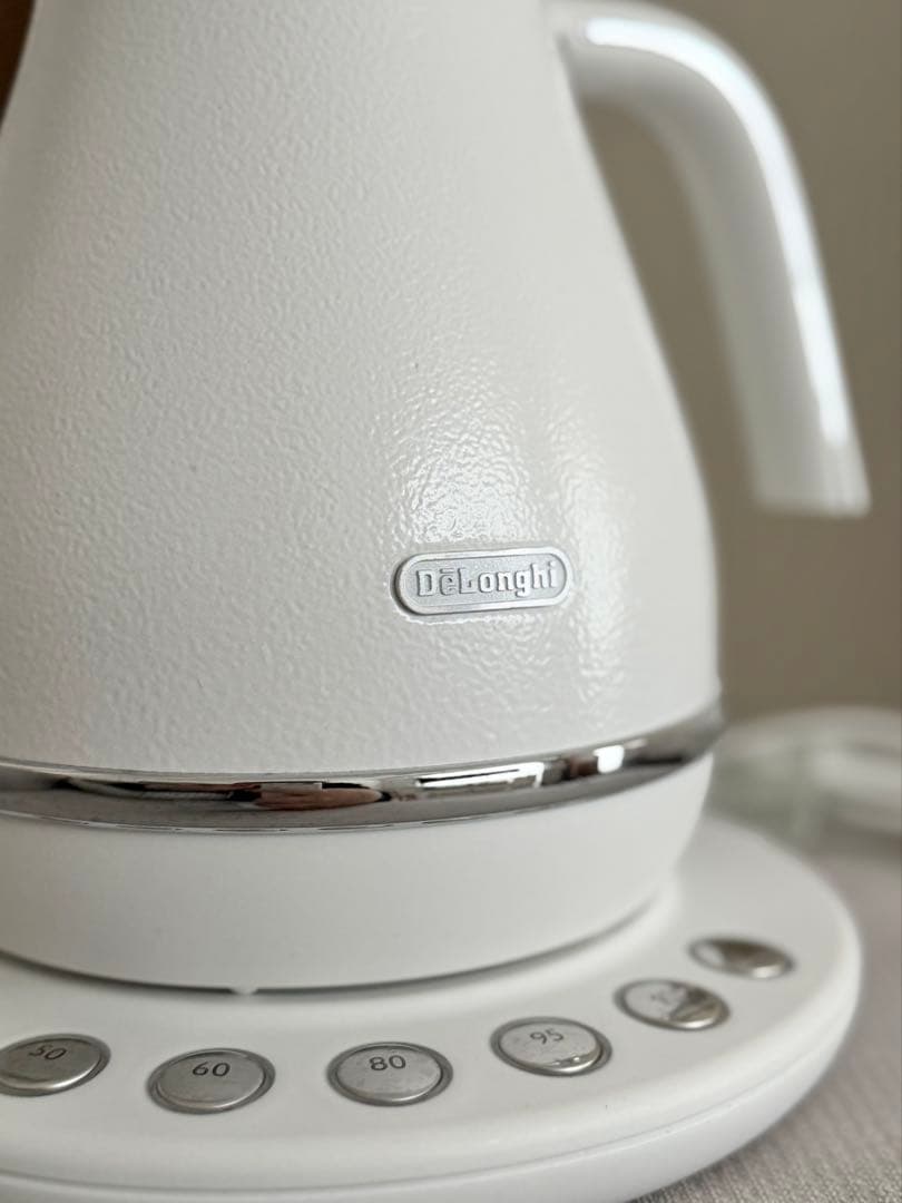 【Delonghi】温度設定機能付き電気カフェケトル