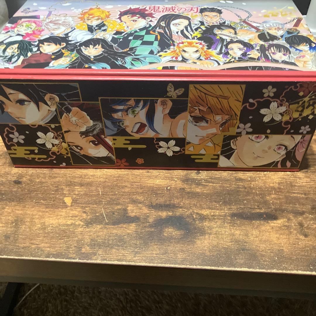 鬼滅の刃　全巻セット　収納BOX ファンブック2冊　無限列車特典　しおり付き