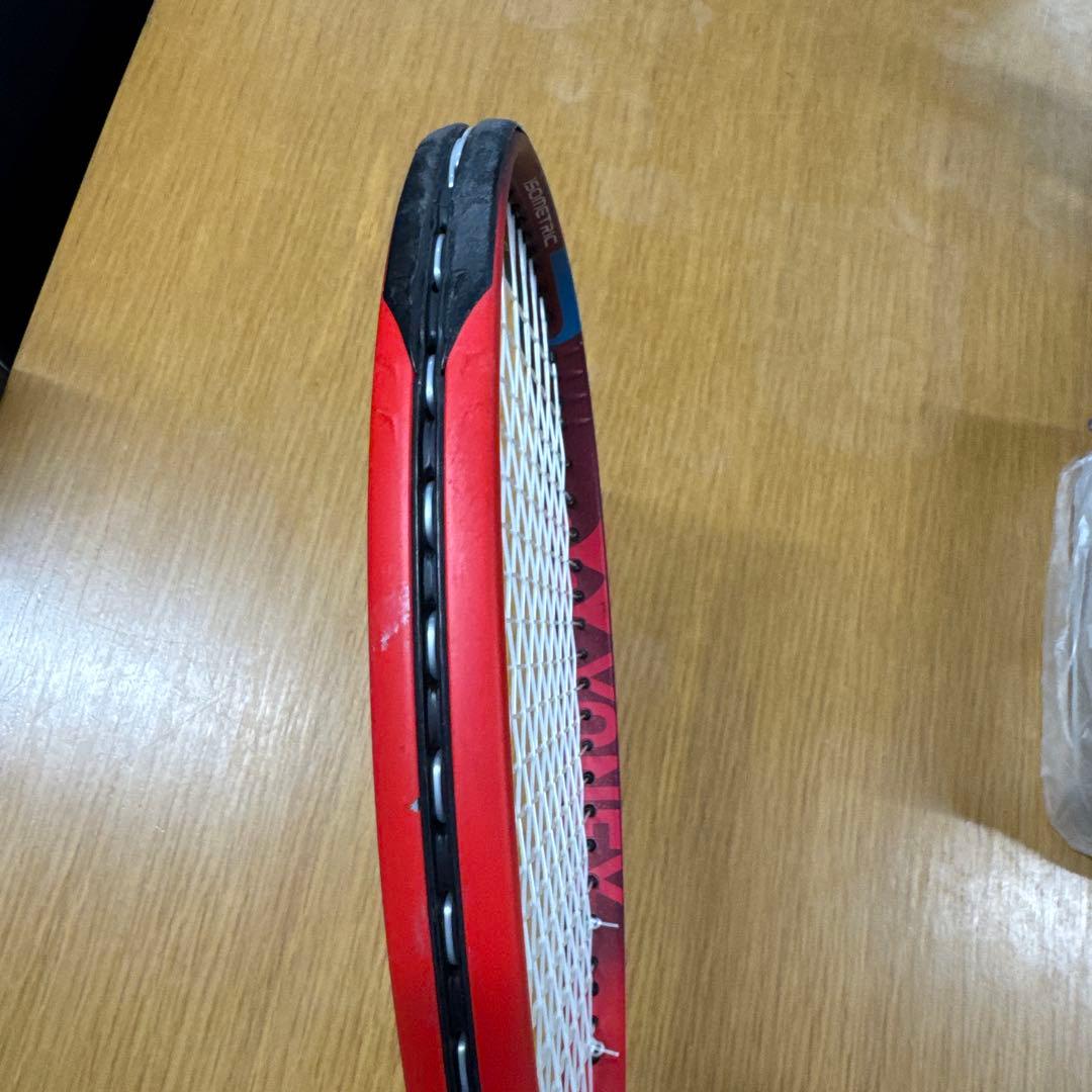 YONEX VCORE 100硬式テニスラケット レッド/ブルー