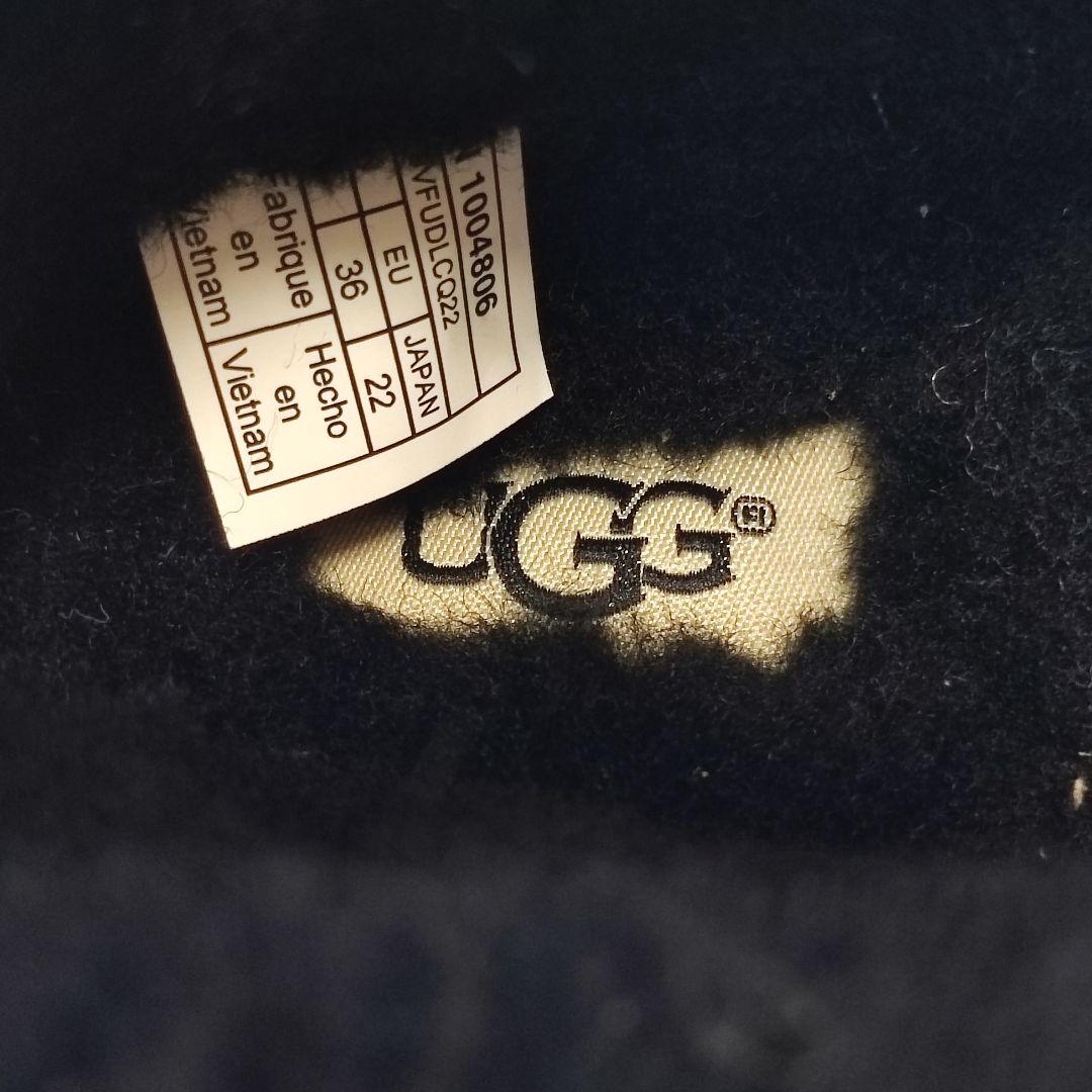 極美品　UGG アグ ブーツ モカシン レディース ボア Alena 22cm