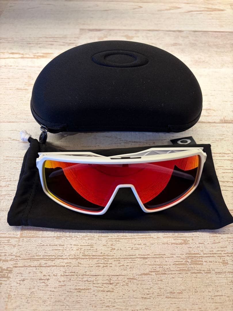 Oakley スートロ スポーツサングラス