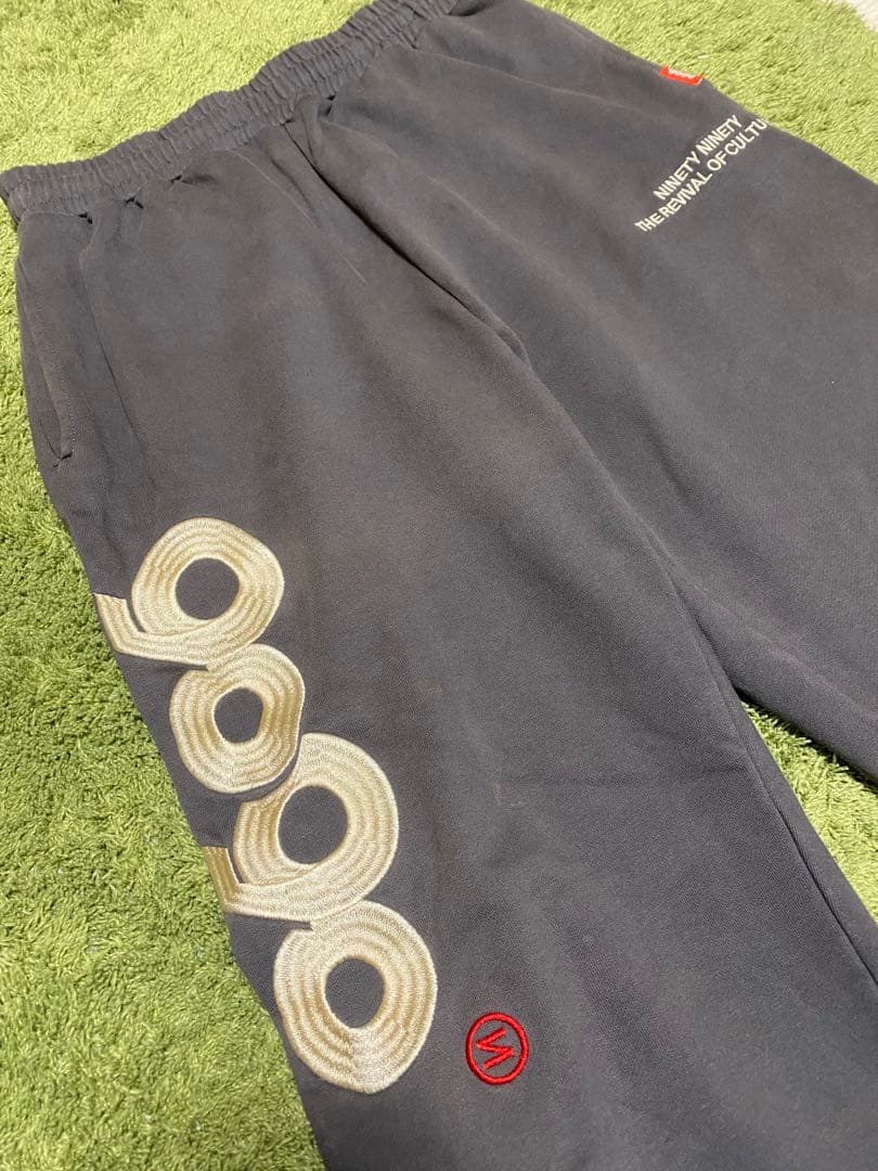 9090ズボン