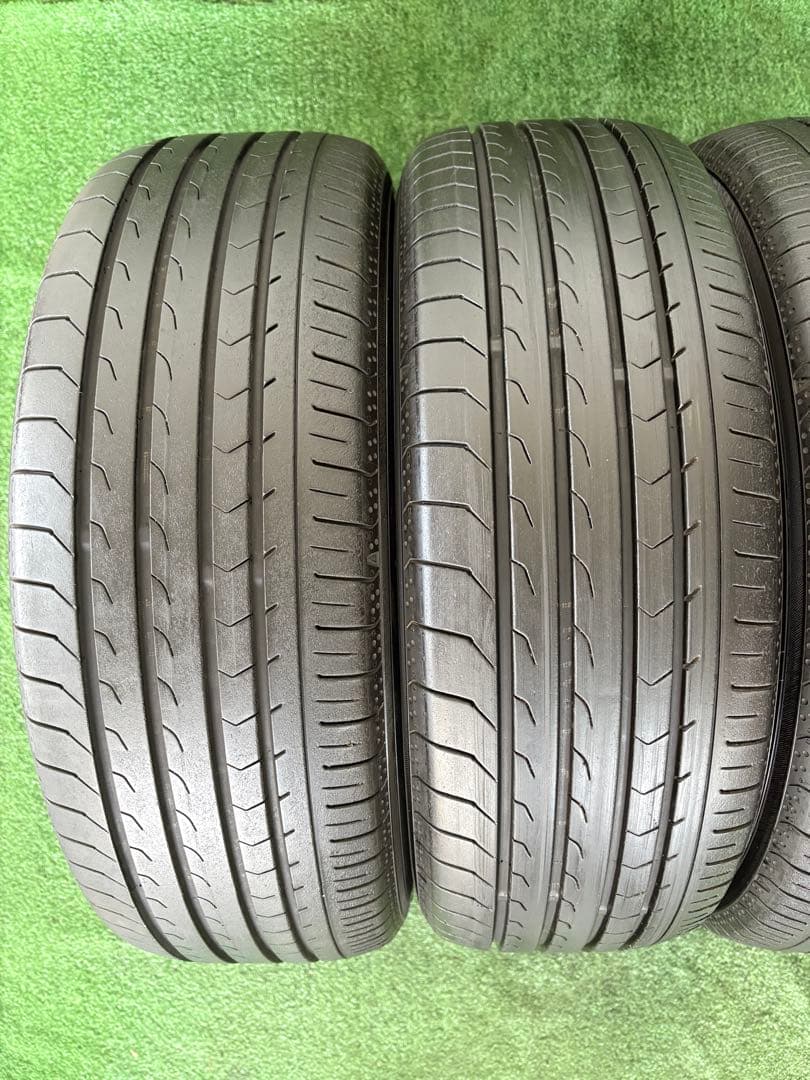 タイヤ・ホイール F158-YOKOHAMA BLUEARTH-RV RVO3 215/65R16
