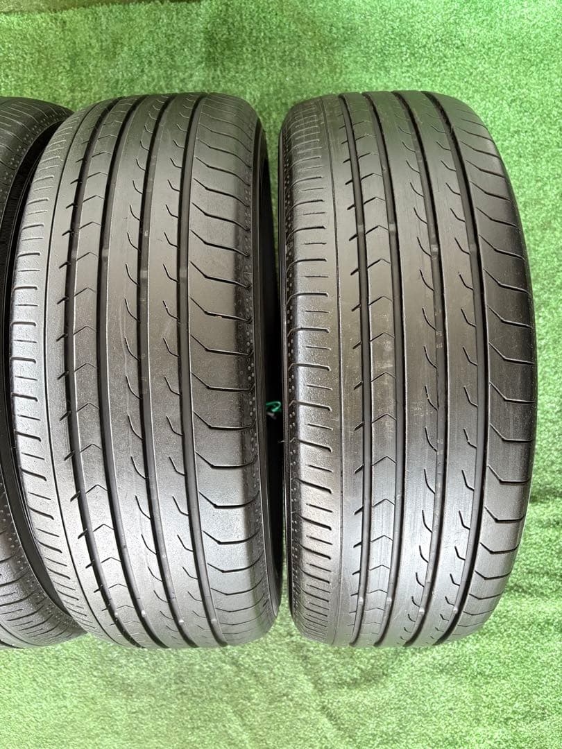 タイヤ・ホイール F158-YOKOHAMA BLUEARTH-RV RVO3 215/65R16