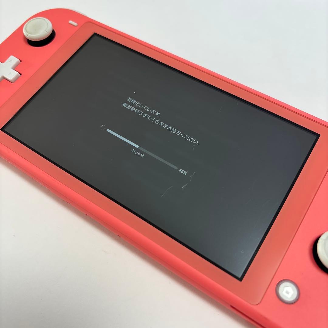 Nintendo SwitchLite　 HDH-001 コーラル　本体　ピンク
