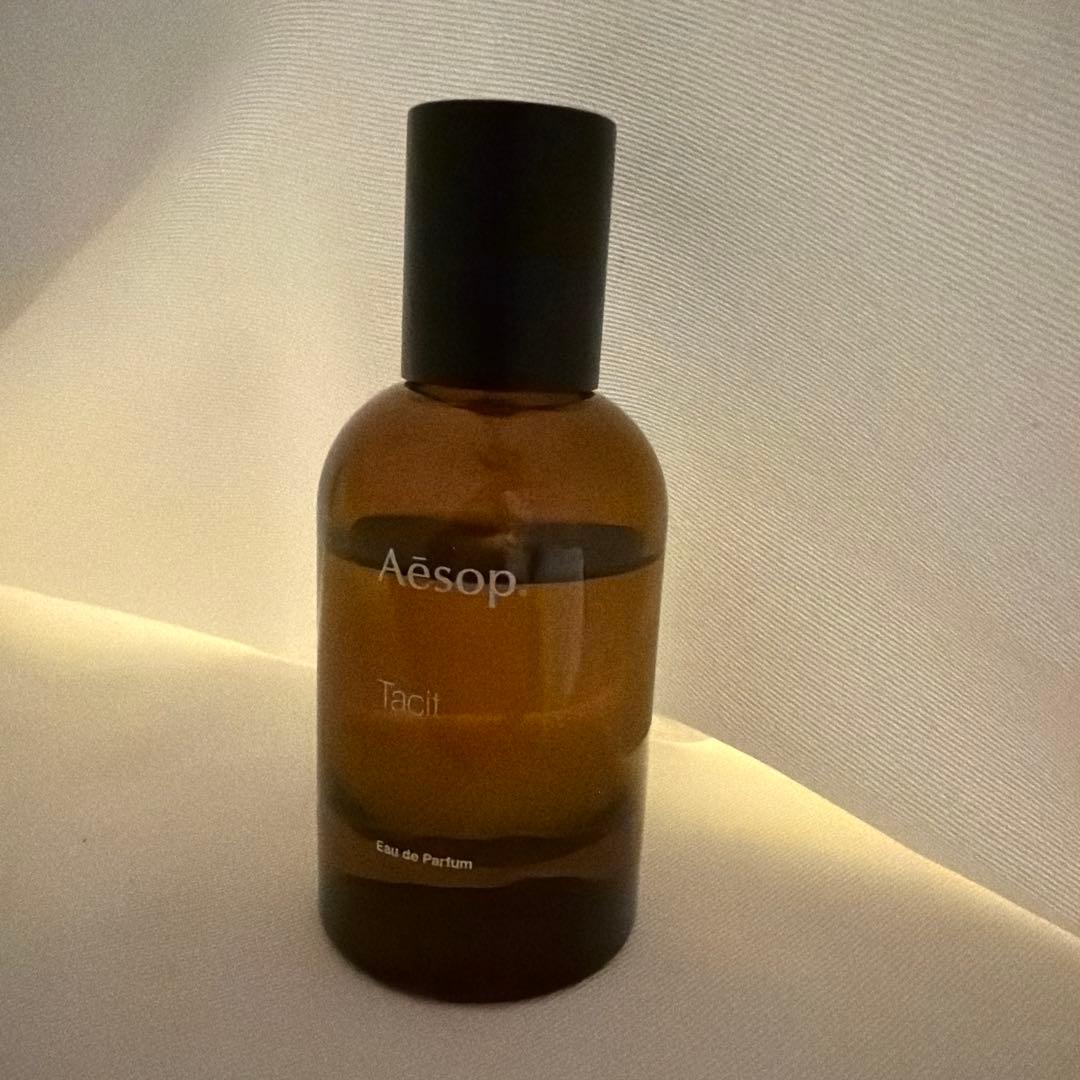 Aesop タシット オードパルファム