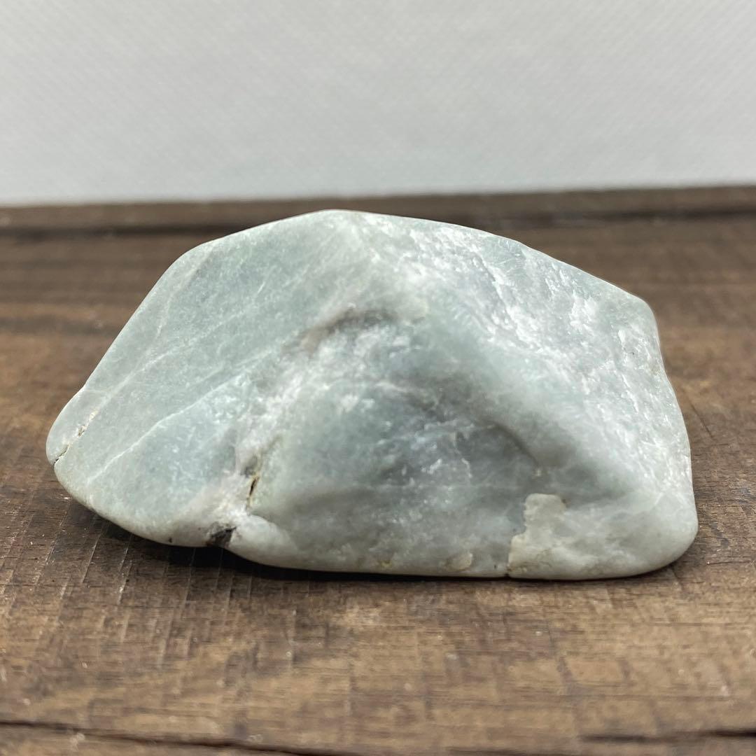 【P055】糸魚川　小滝産　青翡翠　水色　翠　42g　海石　天然石　ヒスイ　素材