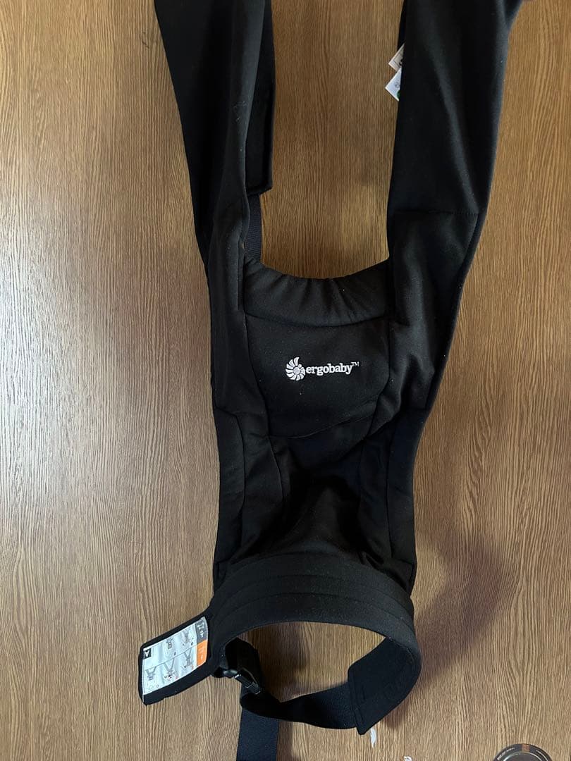 【美品】エルゴベビー抱っこ紐新生児〜/黒