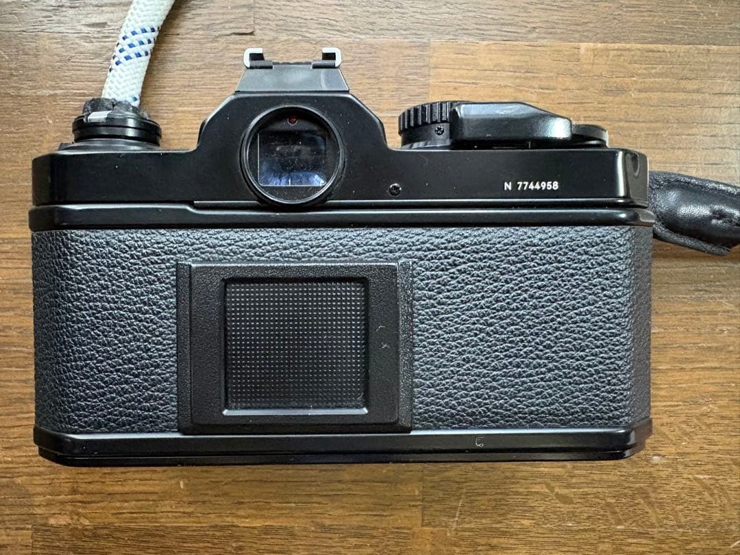 Nikon new FM2 ボディ（ブラック）