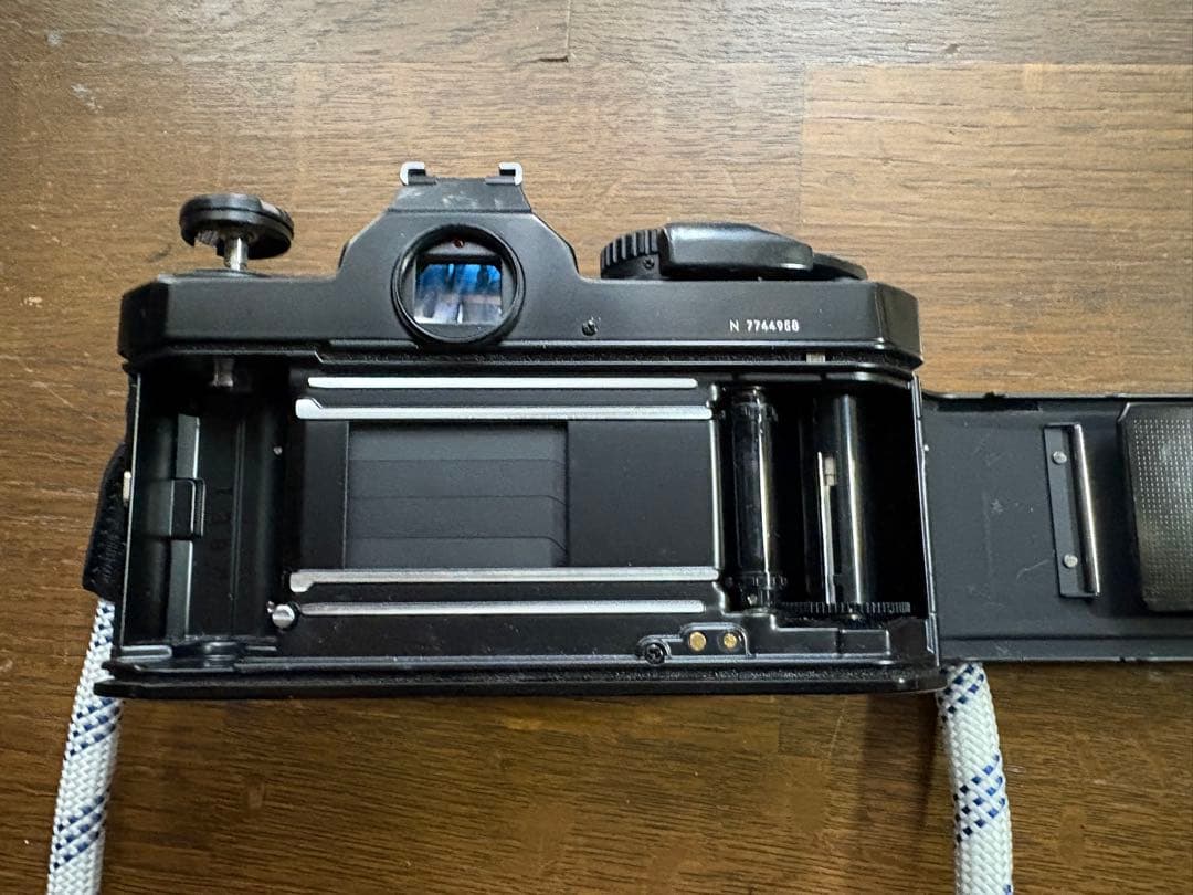 Nikon new FM2 ボディ（ブラック）