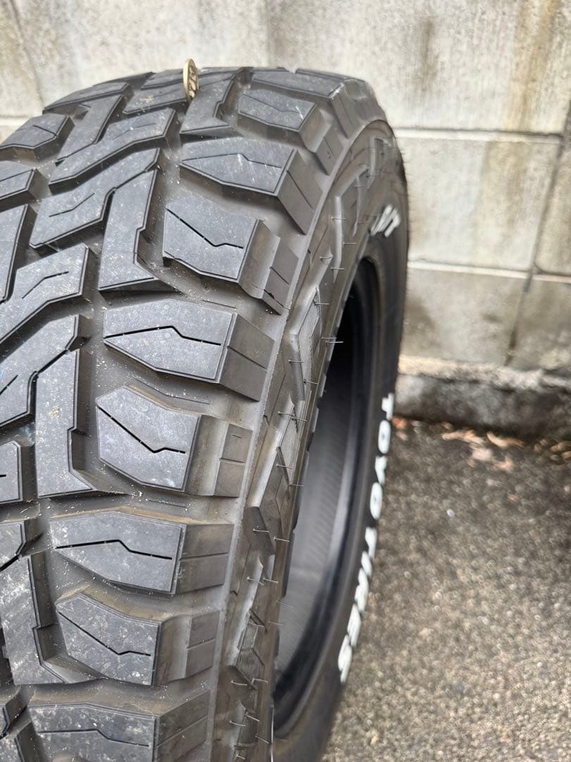 オープンカントリー R/T 235 70 16 2本のみ