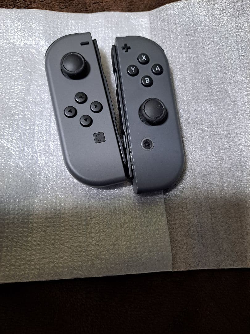 ニンテンドースイッチ　本体　美品　バッテリー強化モデル　付属品一式　ソフト2本付