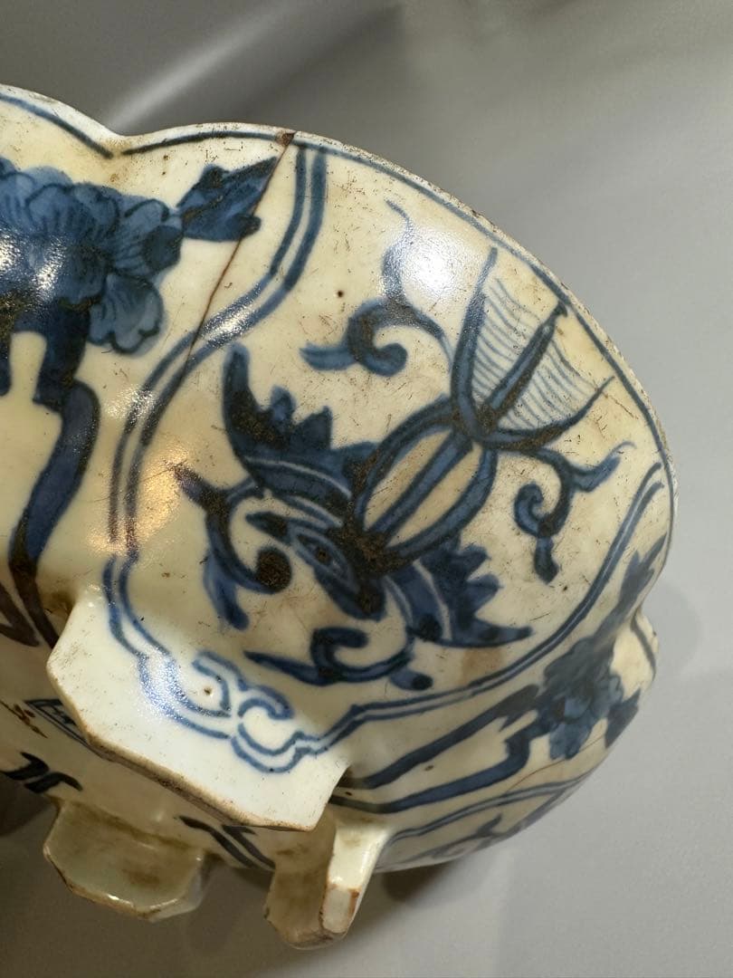 中国 古染付 梅花 碗 15.5cm 古い金修理あり