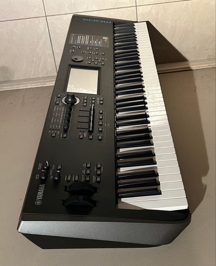 鍵盤楽器 YAMAHA MODX7